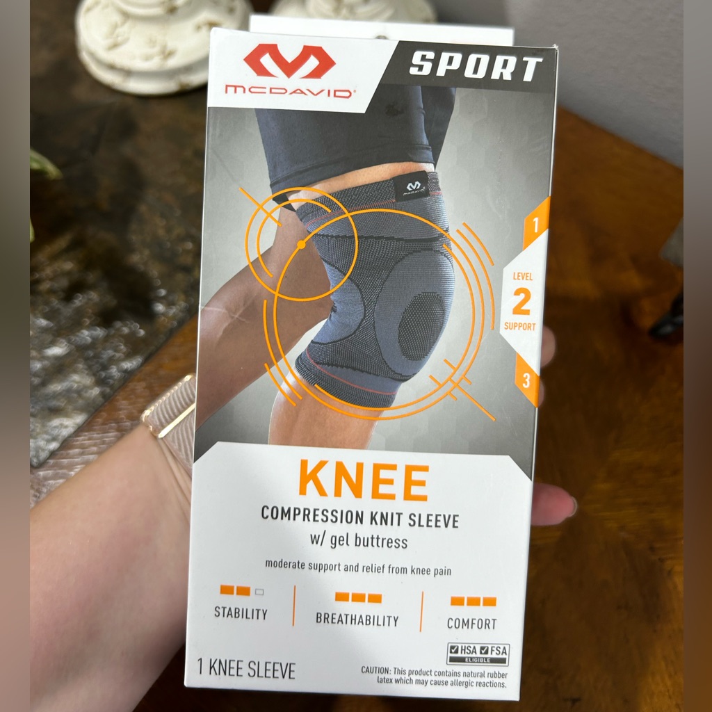 Nwt Knee Compression Sleeve